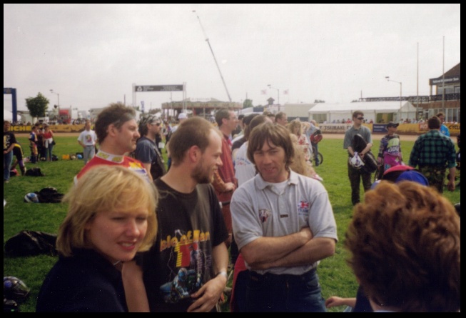 640x431 pixels (93K)